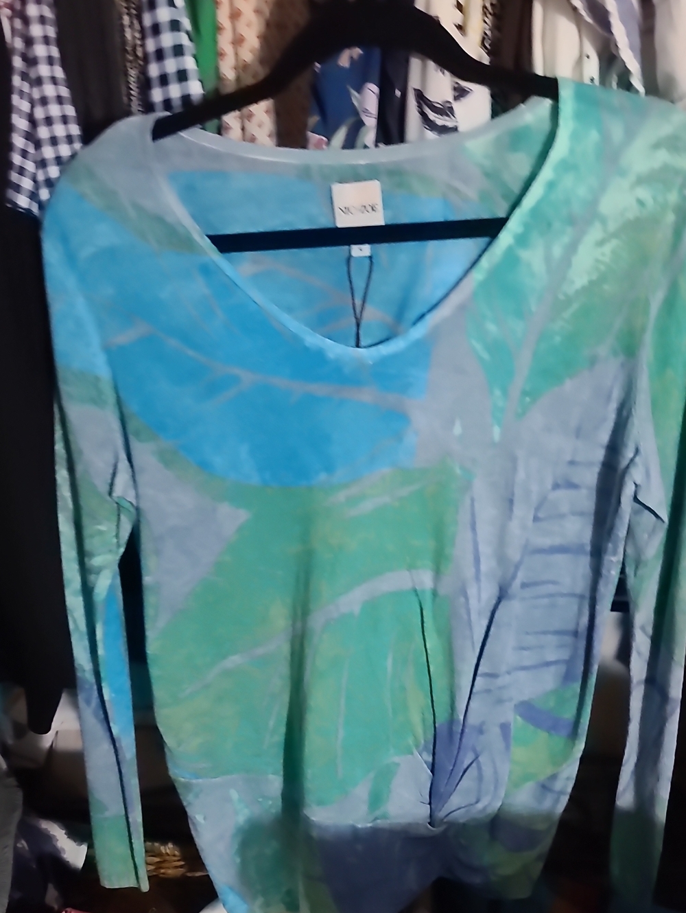 NIC+ZOE Blue and Green Abstract Long Sleeve V-Neck Top